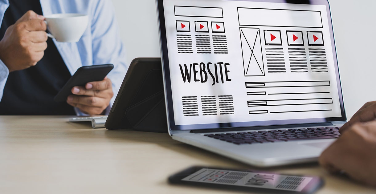 Educational Institution Website Design: Balancing Information Volume and Usability